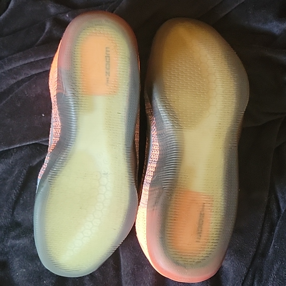 Kobe 11 Easter - Picture 6 of 6